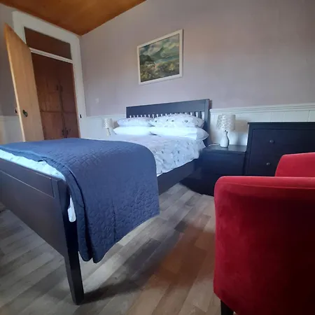 Corriebrack * Hollywood (Wicklow)