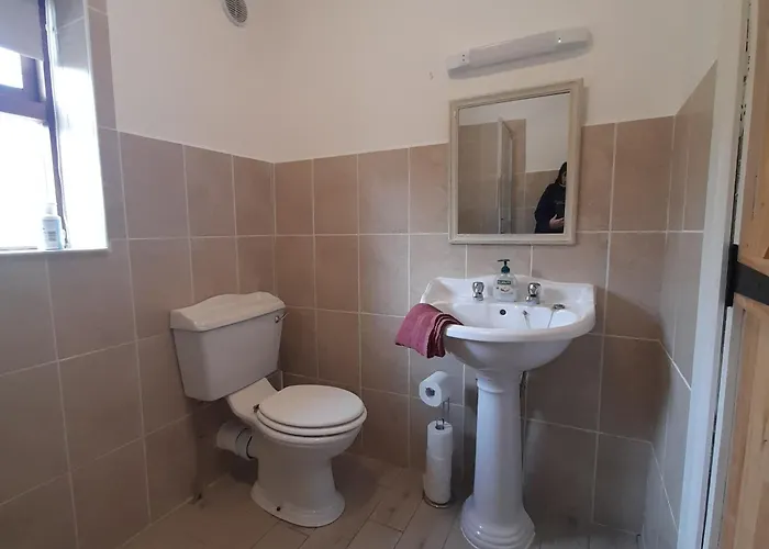 Corriebrack * Hollywood (Wicklow)